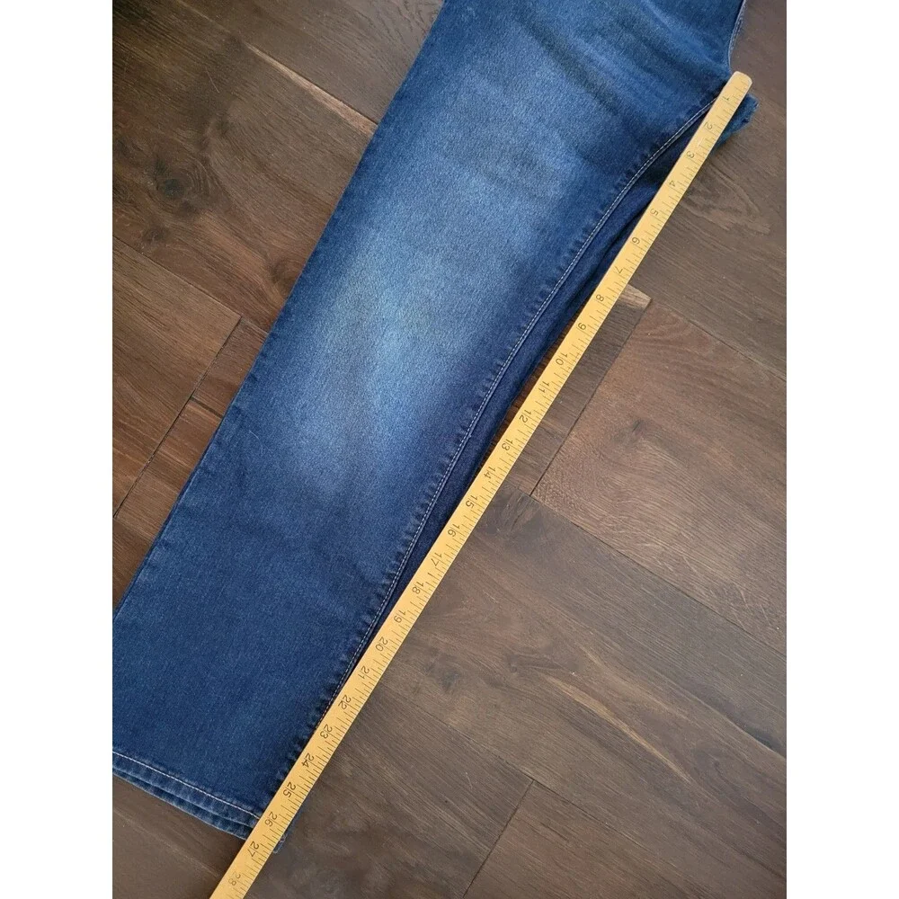 Old Navy Boy  Size 14 Straight Blue Jeans With Elastic ajustable